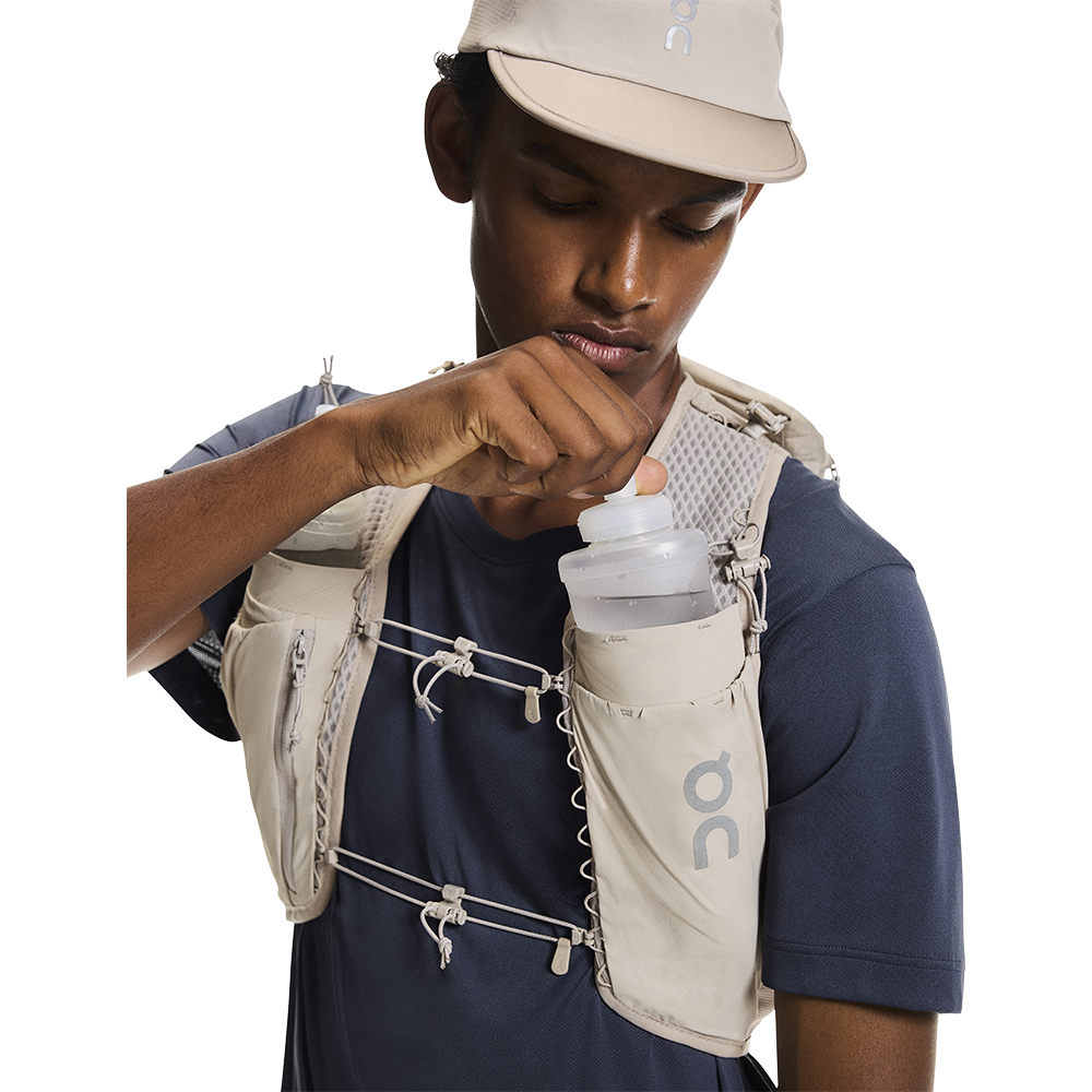 On Ultra Vest Pro Unisex